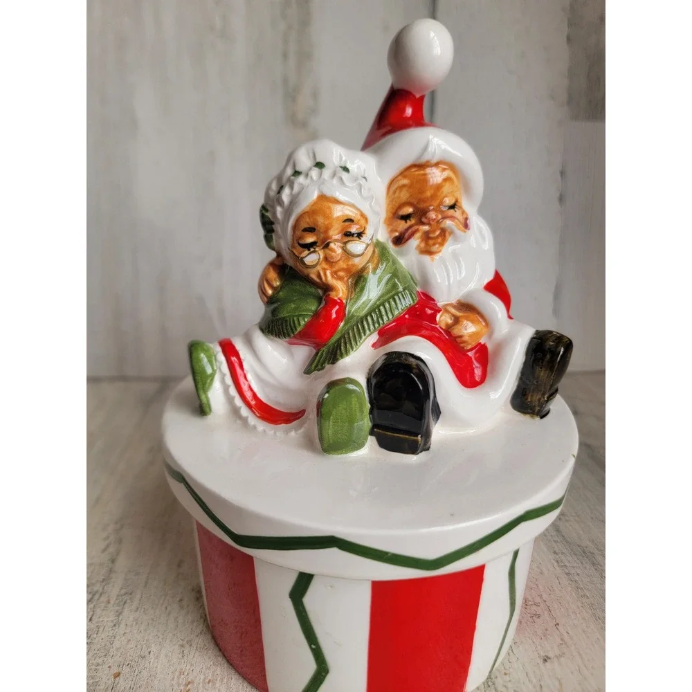 Lefton sleeping Mrs Mr Santa Claus vintage lidded container Xmas home‎